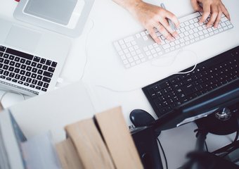 Ложь во спасение утопающей карьеры и другие лайфхаки. Топ-10 материалов февраля