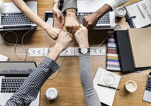 Первые дни на новой работе: как помочь новому сотруднику адаптироваться