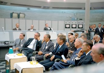 Положение о восьмичасовом рабочем дне и правила округления дней отпуска пропишут в Трудовом кодексе