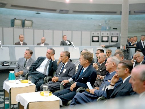 Положение о восьмичасовом рабочем дне и правила округления дней отпуска пропишут в Трудовом кодексе