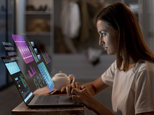 14% россиян стали раньше уходить с работы благодаря нейросетям