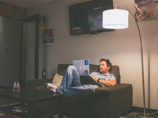 Исследование: работа из дома негативно повлияла на коллаборацию, творчество и инновации