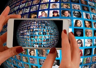 Работодатели чаще стали подбирать персонал через мобильные приложения