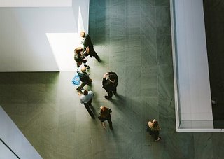 «Ренессанс Кредит» стал куратором в подготовке и написании исследовательских работ студентами Высшей школы бизнеса