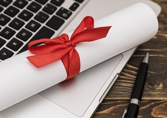 Работодатели готовы доплачивать сотрудникам за зарубежный диплом