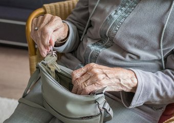 Россиян обяжут откладывать деньги на старость