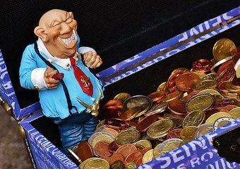 Россияне готовы отказаться от выходных и отпусков за 64 млн руб. в месяц