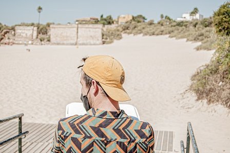 Россияне регулярно перерабатывают, но не получают сверхурочные – исследование