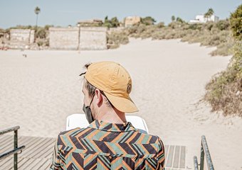 Россияне регулярно перерабатывают, но не получают сверхурочные – исследование