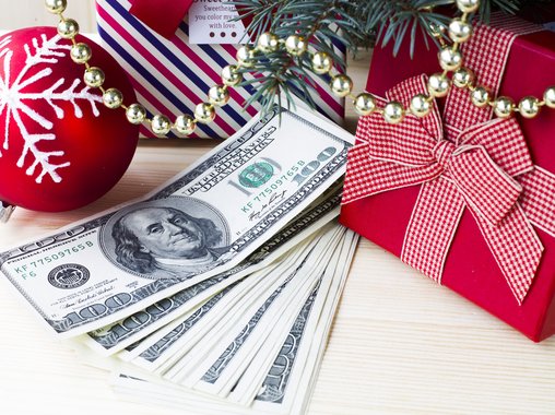 40% работающих россиян ожидают получить премию по итогам 2025 года