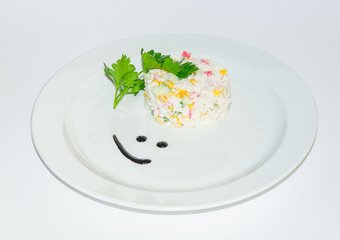 "Вот зарплата, без обид". Если вам платят с нарушениями…