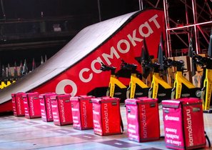 САМОКАТ провел «Формулу С» – празднование 4-летия компании для сотрудников офиса, дарксторов и курьеров-партнёров