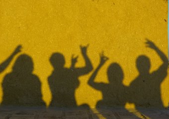 Творить ярче всех или быть в тени команды?