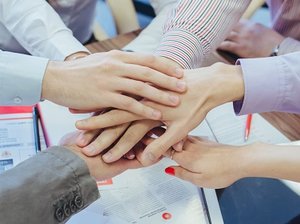 Как объединить 1200 человек в команду: опыт одного корпоративного портала