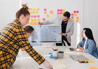 Системы учёта рабочего времени сотрудников: как выбрать под команду