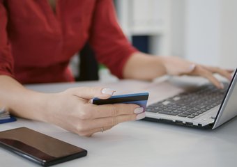 Компании стали чаще работать по предоплате, а неудачный опыт ведёт к разрыву сотрудничества