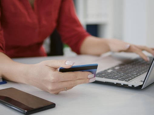 Компании стали чаще работать по предоплате, а неудачный опыт ведёт к разрыву сотрудничества