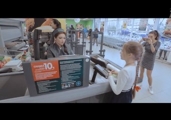 Сотрудники с детьми рассказали, как им работается в «Перекрестке»