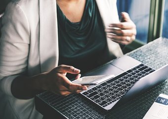 Сотрудники уходят в крупные компании – что делать?