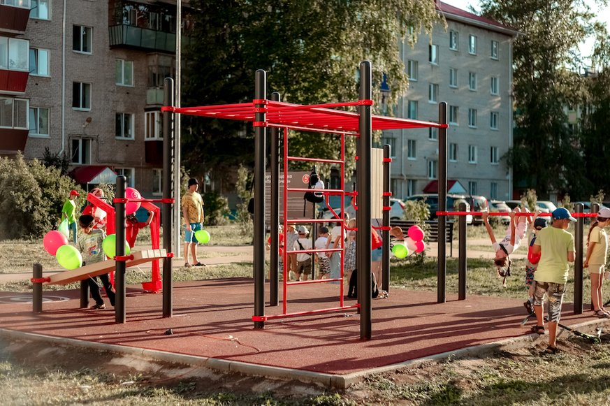 «Пятёрочка» открыла воркаут-площадку в Татарстане в рамках проекта по развитию корпоративного спорта и ЗОЖ