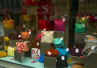 Как пришла идея, решившая вечную проблему женской сумочки