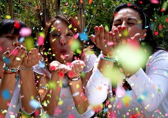 Стоит ли дружить с коллегами?