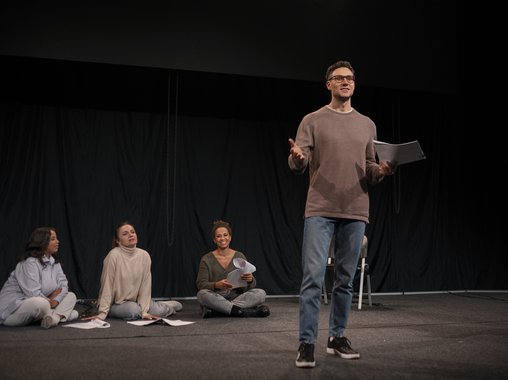 Форум-театр: как решить проблему травли на рабочем месте с помощью искусства?