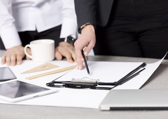 В правительстве предложили внести работодателей-должников по зарплате в «черный список»