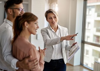 Составлен список город России, нуждающихся в риелторах