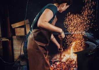 В России сократился список запрещенных для женщин профессий