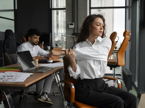 Две трети россиян тренируются во время рабочего дня