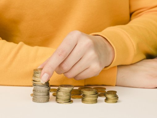 Россияне назвали порог бедности в 50 тысяч рублей в месяц