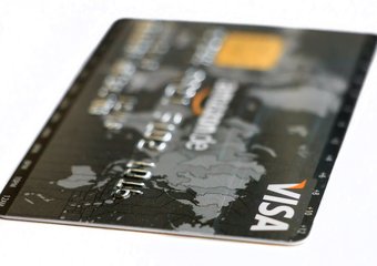 Выяснилось, у кого из банков дешевле перевод с карты на карту