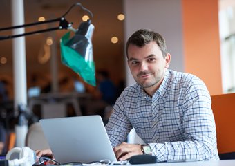 Внештатный сотрудник: как регулировать трудовые отношения?