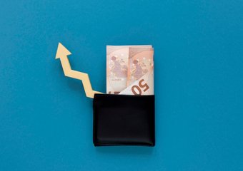 Банки наращивают штат и повышают зарплаты: что это говорит о рынке