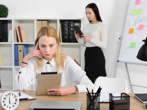 Роструд разъяснил случаи, когда согласие на дополнительные обязанности не требуется