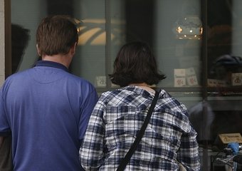 Зачем интернет-ретейлеры открывают традиционные магазины 