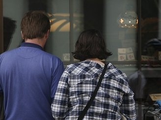 Зачем интернет-ретейлеры открывают традиционные магазины 