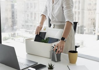 Причина увольнения теряет вес: почему рекрутеры перестали читать между строк в трудовой книжке