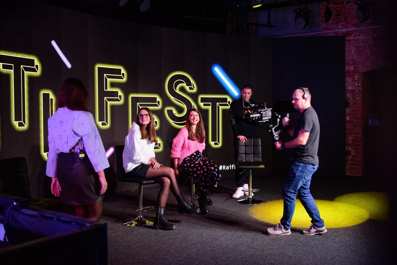 Райффайзенбанк провел онлайн-фестиваль digital-профессий для студентов, Райффайзенбанк, Елизавета Тихонова, WOW!HR 2021, Номинанты WOW!HR 2021, Be Cool 2021, Be Cool, WOW!HR, обеспечить постоянный приток специалистов, как обеспечить постоянный приток специалистов, кадровый резерв, формирование кадрового резерва, Employer Branding, онлайн-фестиваль digital-профессий