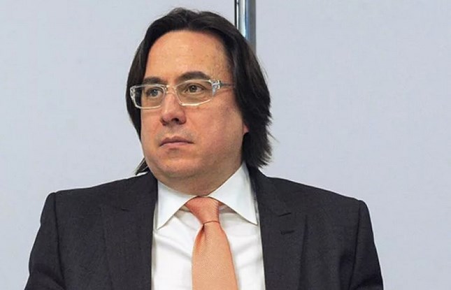 Основателя Yota лишили болгарского гражданства