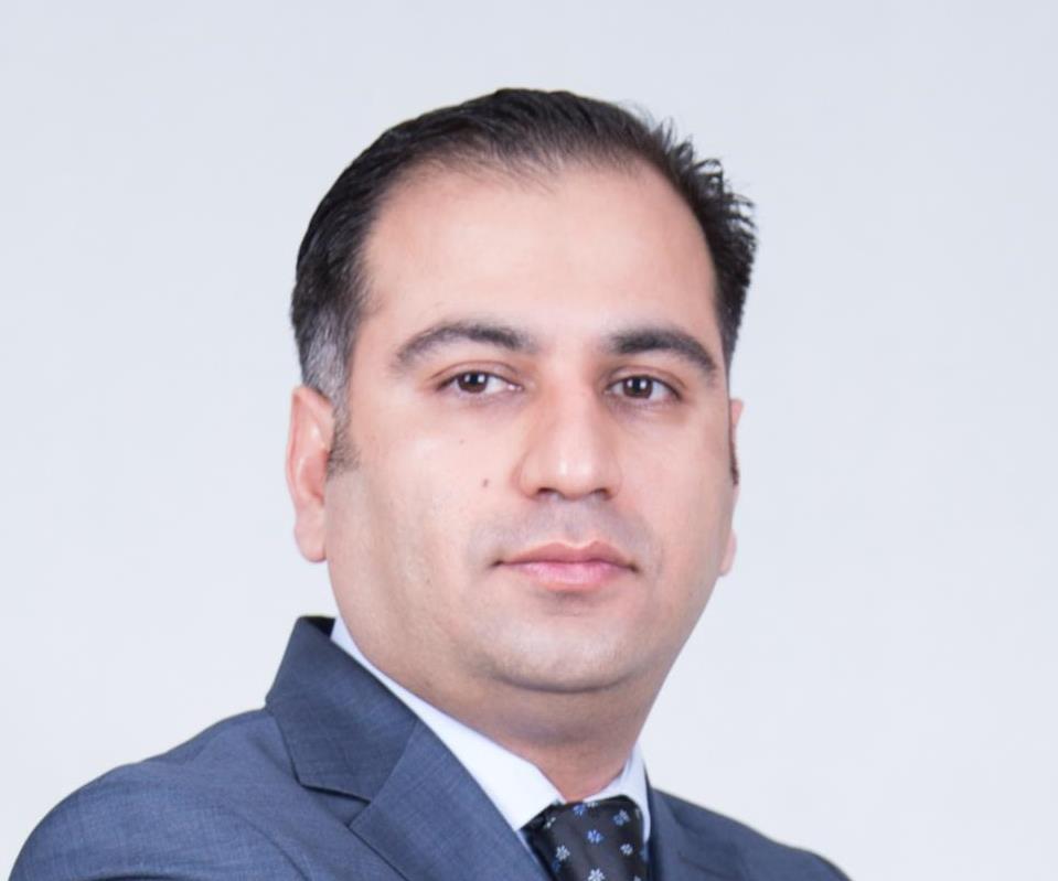 Али Алиев, пластика, пластическая хирургия, как открыть клинику пластической хирургии, как управлять клиникой пластической хирургии, врач, менеджер, набор персонала в частную клинику, управление частной клиникой, клиент, работа с клиентом, руководитель, мотивация, поощрение, экономия