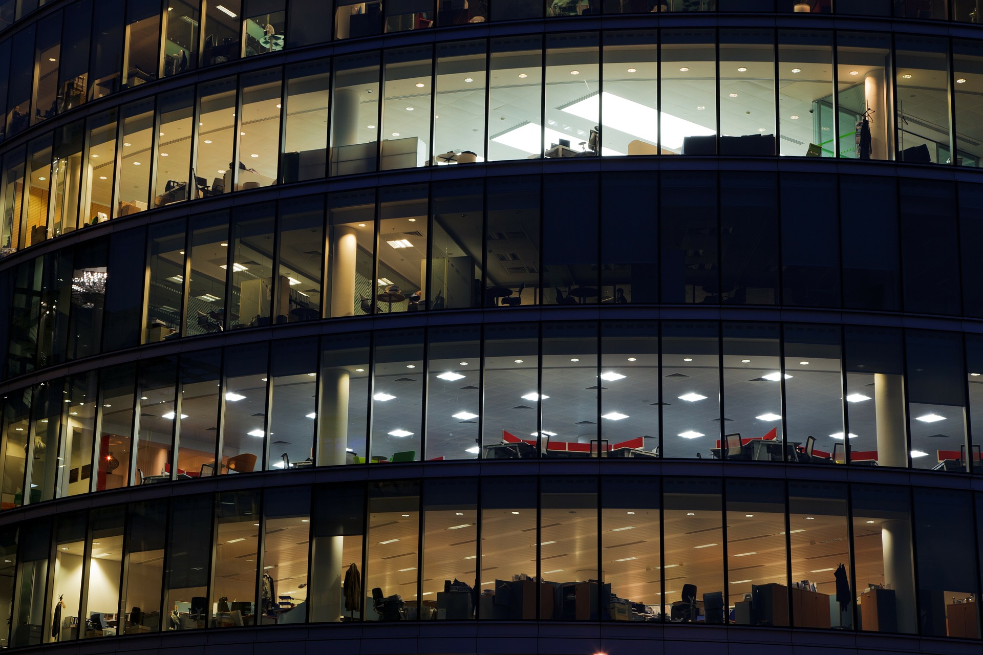 Чем грозят офисные посиделки допоздна