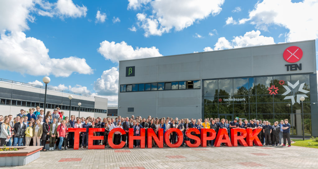 Деловая игра как инструмент подбора: кейс ТехноСпарк, ТехноСпарк, Анна Елашкина, high tech стартап, геймификация процессов, принципы геймификации, строитель бизнеса, venture builder, игра-симулятор, инструмент в hr, геймификация персонала, примеры геймификации