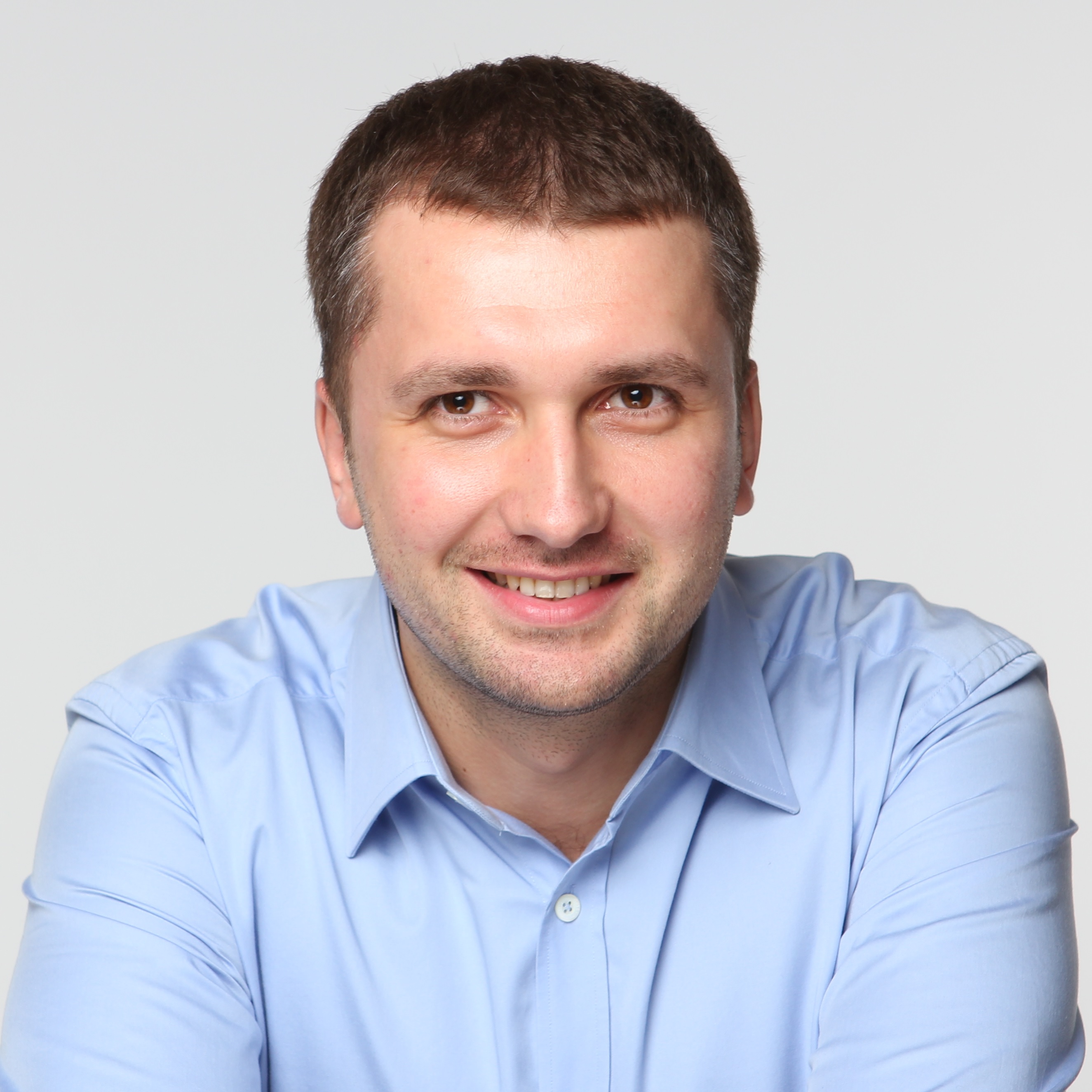 бизнес, идея для бизнеса, как найти идею для бизнеса, бизнес в россии, как начать бизнес, как стать бизнесменом, Евгений Непейвода, Кинодоктор, Евгений Непейвода биография, предприниматель, как стать предпринимателем, Жесткий менеджмент Дэна Кеннеди, Бизнес в стиле фанк Кьелла Нордстрема и Йонаса Риддерстрале, Атлант расправил плечи Айн Рэнд