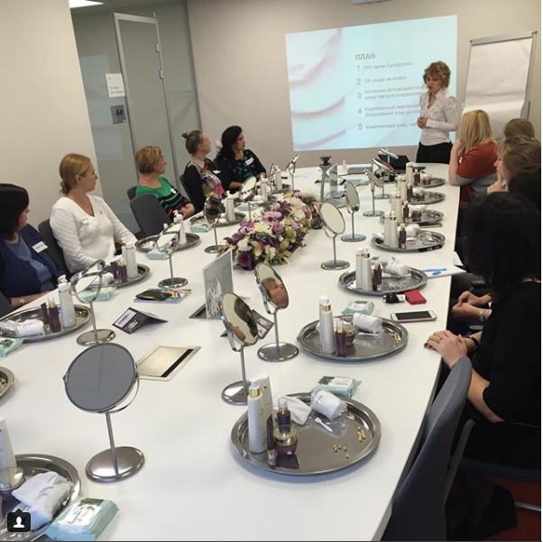 Как разработать успешную стратегию развития. Опыт Oriflame, Ольга Аристова, WOW!HR, WOW!HR2018, номинанты WOW!HR, HR Hero, HR Hero 2018, привлекательность бренда, бренд работодателя, NPS сервиса, лояльность, велнес, велнес-клуб, амбассадор, стратегия, образа жизни, развитие компании