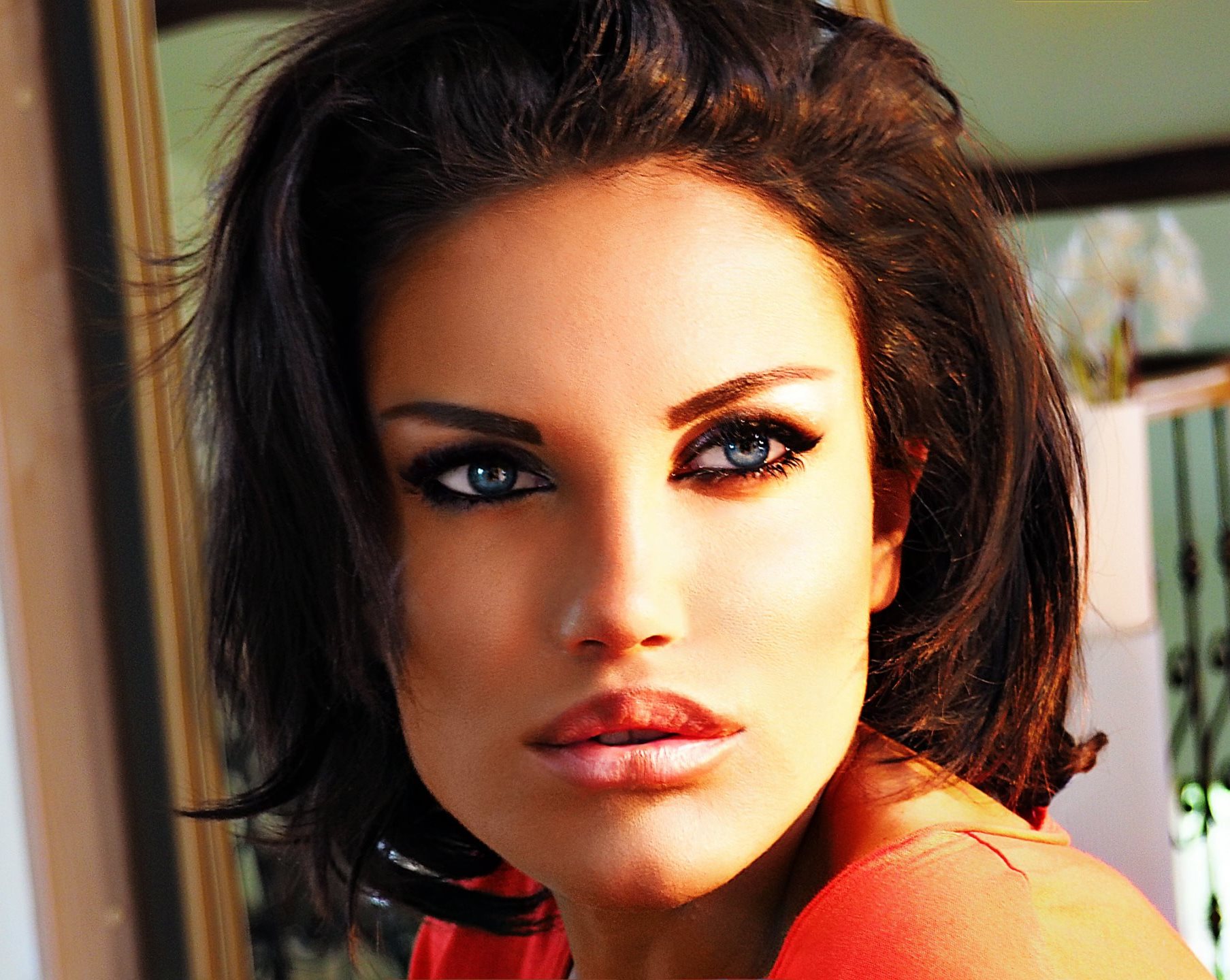 поколение, молодежь, опытные сотрудники, коммуникации, коллектив, как общаться, как 40-летним работать с 20-летними, общение, взаимодействие, руководство, управление персоналом, молодые сотрудники, молодые специалисты, проблема отцов и детей, взаимопонимание, Яна Гривковская