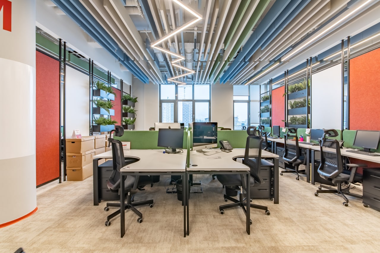 prostranstvo-novogo-formata-komus-sozdal-novyj-head-office-kompanii