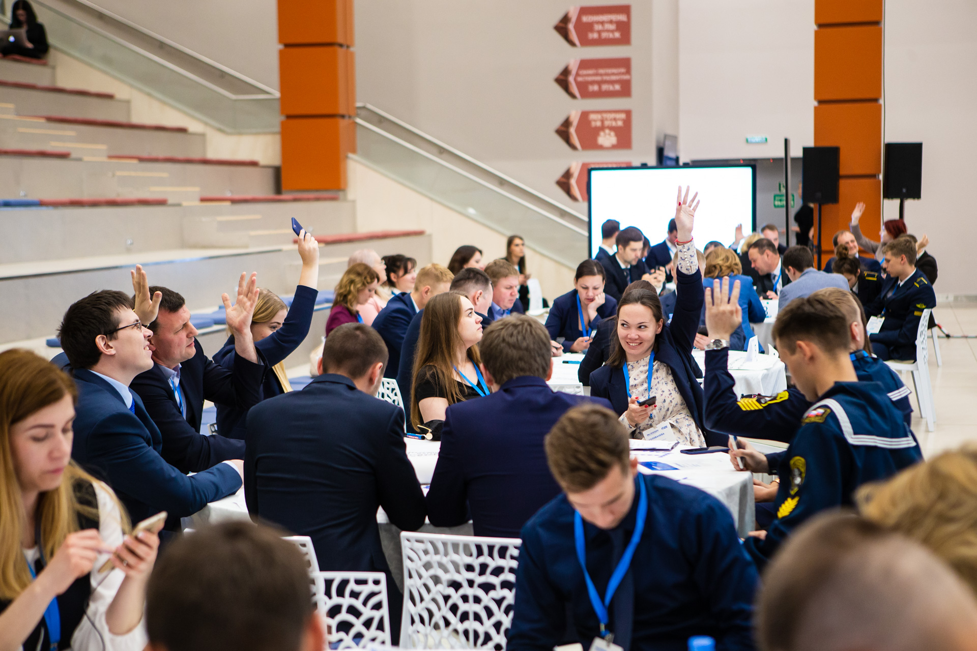 «Мы в будущем»: как «Газпром нефть» улучшает образование в вузах, «Газпром нефть» Денис Федотов, Проект «Мы в будущем», Be Cool, Be Cool 2019, WOW!HR 2019, WOW!HR, Номинанты WOWHR2020, готовить новые кадры, Всероссийская образовательная конференция