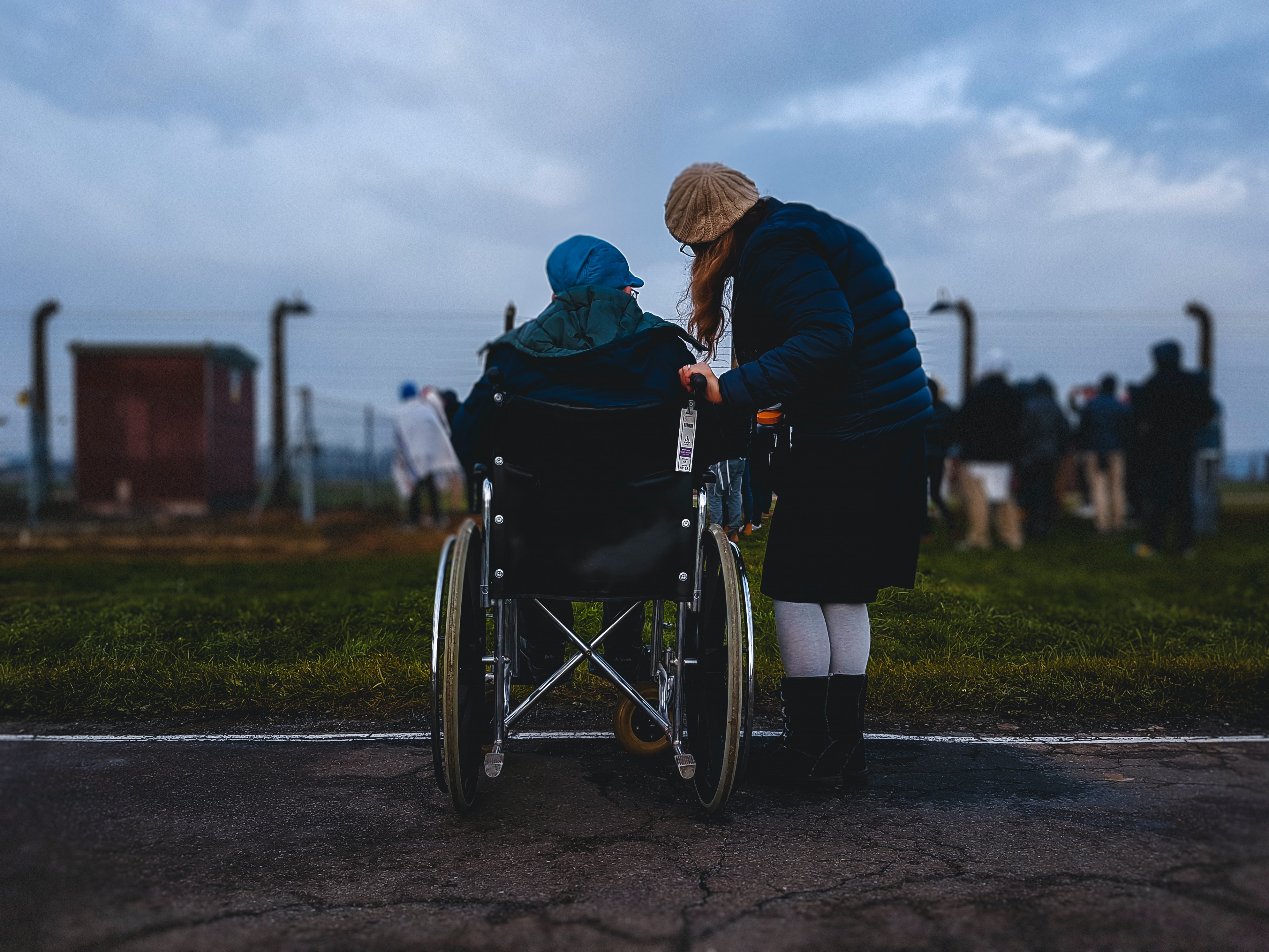 Контракт с особенностями. Как инклюзивное трудоустройство помогает бизнесу расти, «IN YOUR MOCCASINS |Две луны в твоих мокасинах», Янина Урусова, IN YOUR MOCCASINS, Две луны в твоих мокасинах, инклюзивное трудоустройство, инклюзивное трудоустройство инвалидов, работа трудоустройство инвалидов, организация трудоустройства инвалидов, программа трудоустройства инвалидов, социальная защита трудоустройства инвалидов